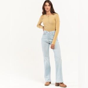 Levi’s Ribcage Bootcut Jeans in Summer Beam (Light Indigo) - W29 L33